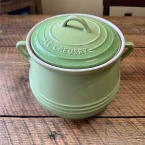 Le Creuset Bean/Soup Pot in Palm